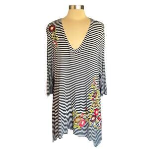 Soft Surroundings Knit Tunic 1X Gray Black Stripe Floral Embroidery Asymmetric